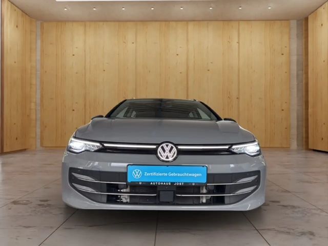 Volkswagen Golf 1.5 eTSI DSG Variant