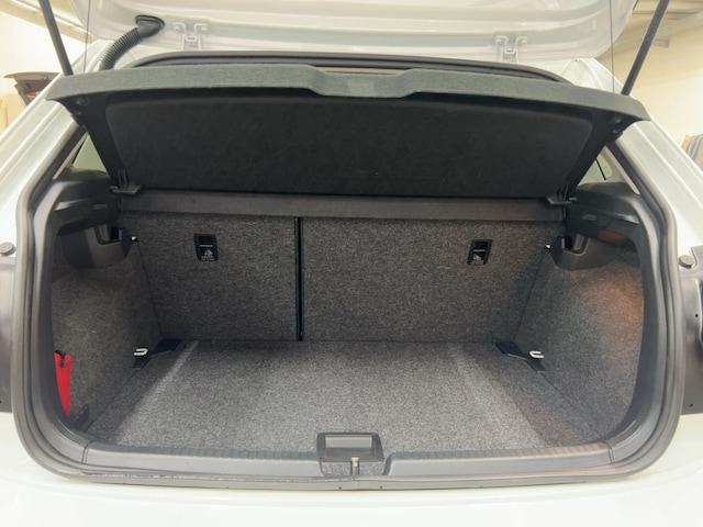 Volkswagen Polo 1.5 TSI DSG Highline R-Line