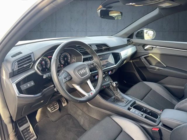 Audi Q3 45 TFSI Hybride S-Line