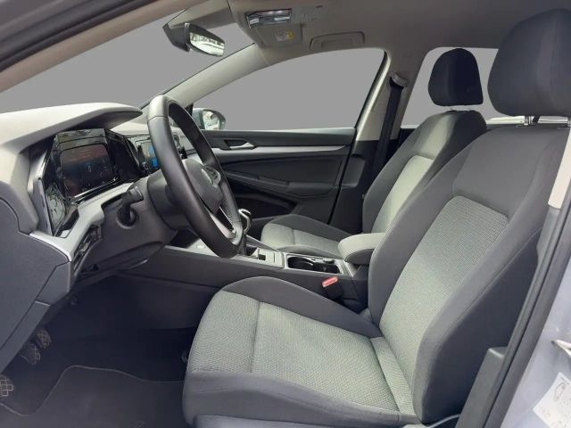 Volkswagen Golf 1.0 TSI Variant