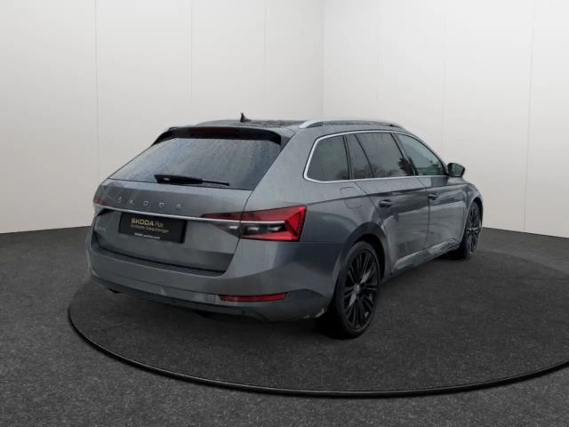 Skoda Superb 2.0 TDI Combi Style Style