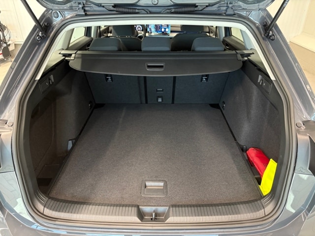 Volkswagen Golf 1.5 eTSI DSG Golf VIII Variant