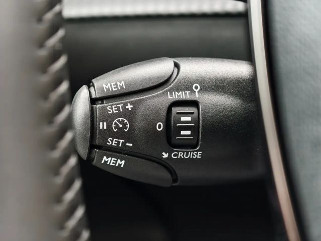 Peugeot 208 Allure Pack