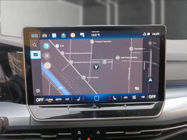 Volkswagen Golf 1.5 TSI Golf VIII