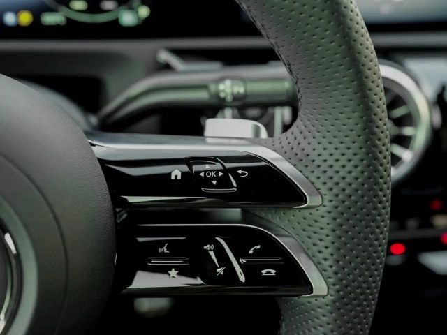 Mercedes-Benz CLA 180 AMG Line Coupé