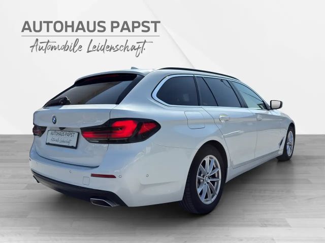 BMW 520 *** ALLRAD *** NP 74.000 *** STANDHEIZUNG *** -50%