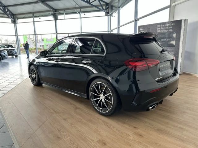 Mercedes-Benz A 35 AMG 4MATIC AMG Line