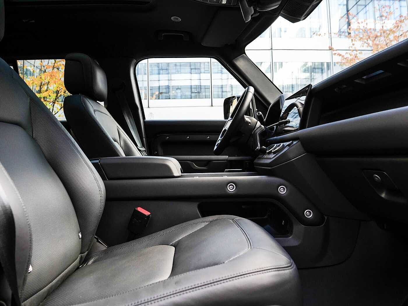 Land Rover Defender 110 Dynamic HSE