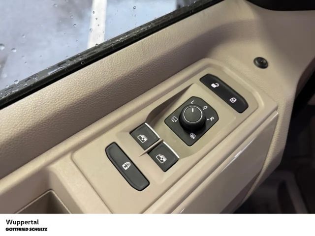 Volkswagen Multivan 2.0 TDI DSG Style T7