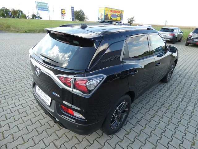 SsangYong Korando E-Motion Titanium Automatik Navi Sitzheizung Leder