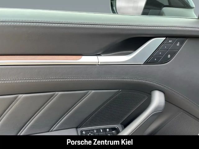 Porsche 992 4S Cabrio Carrera