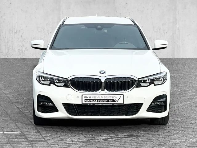 BMW 330 330e M-Sport Touring