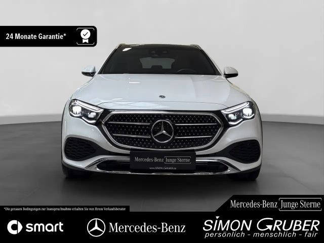 Mercedes-Benz E 300 4MATIC