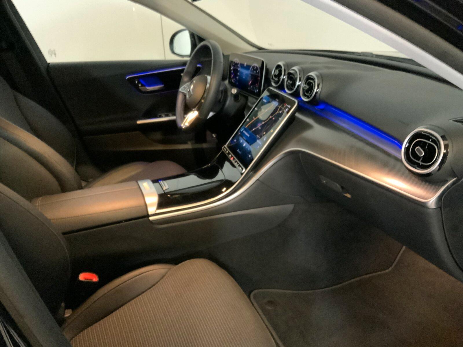 Mercedes-Benz C 200 AVANTGARDE C 200 d Estate