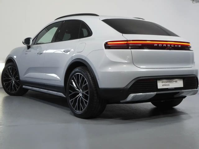 Porsche Macan 4