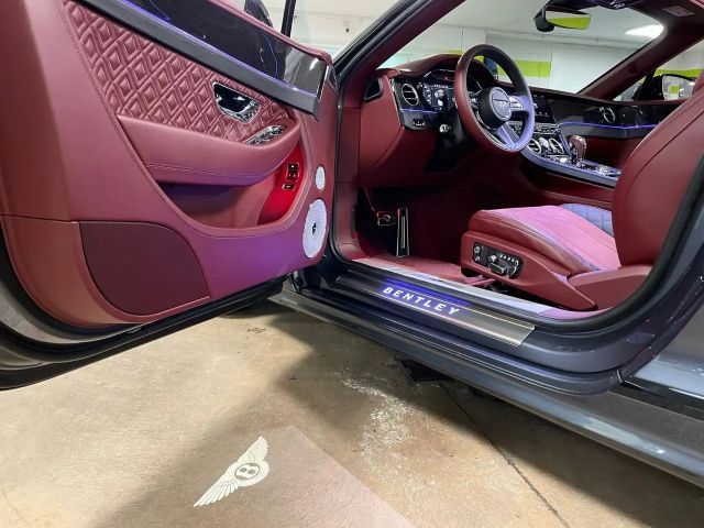 Bentley Continental GTC V8