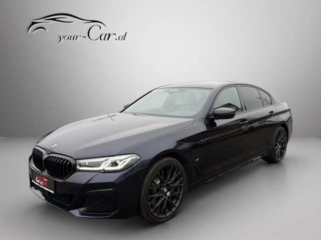 BMW 545 545e M-Sport Sedan xDrive