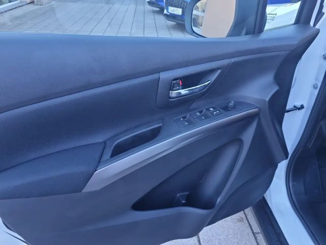 Suzuki S-Cross *Navigation* *PDC* *Kamera*