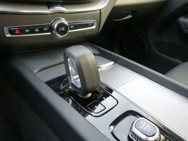 Volvo XC60 AWD Dark Ultimate