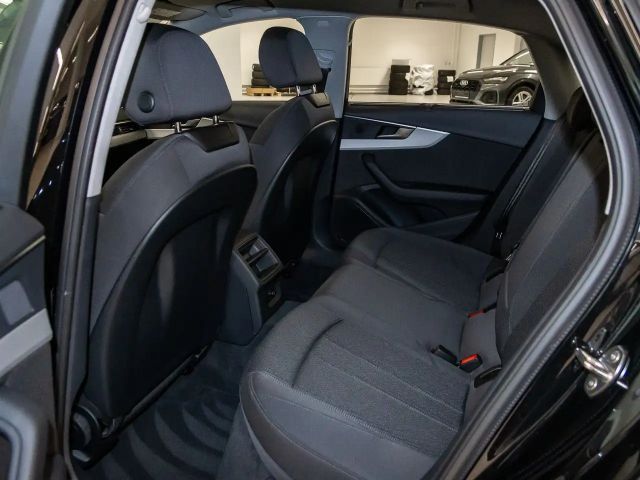 Audi A4 35 TDI S-Tronic Sedan