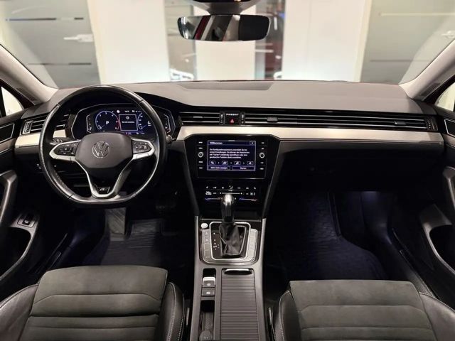 Volkswagen Passat R-Line