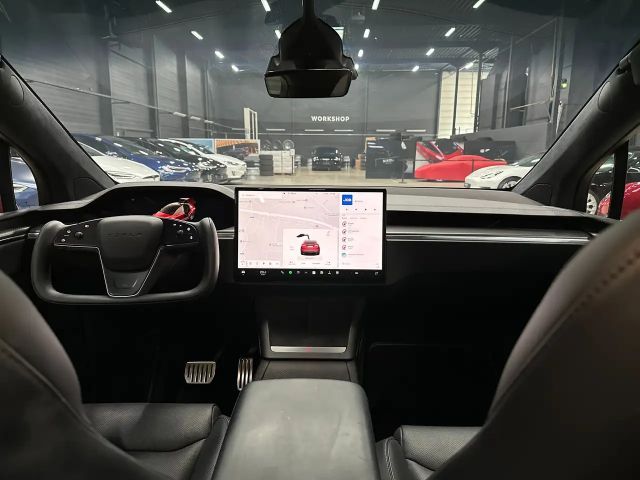 Tesla Model X Plaid