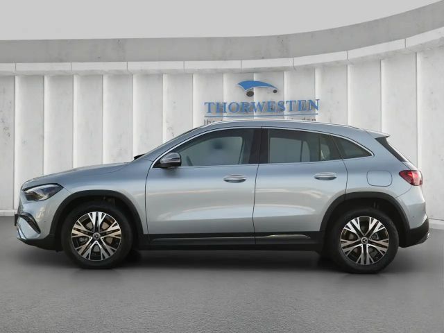Mercedes-Benz GLA 180 Progressive