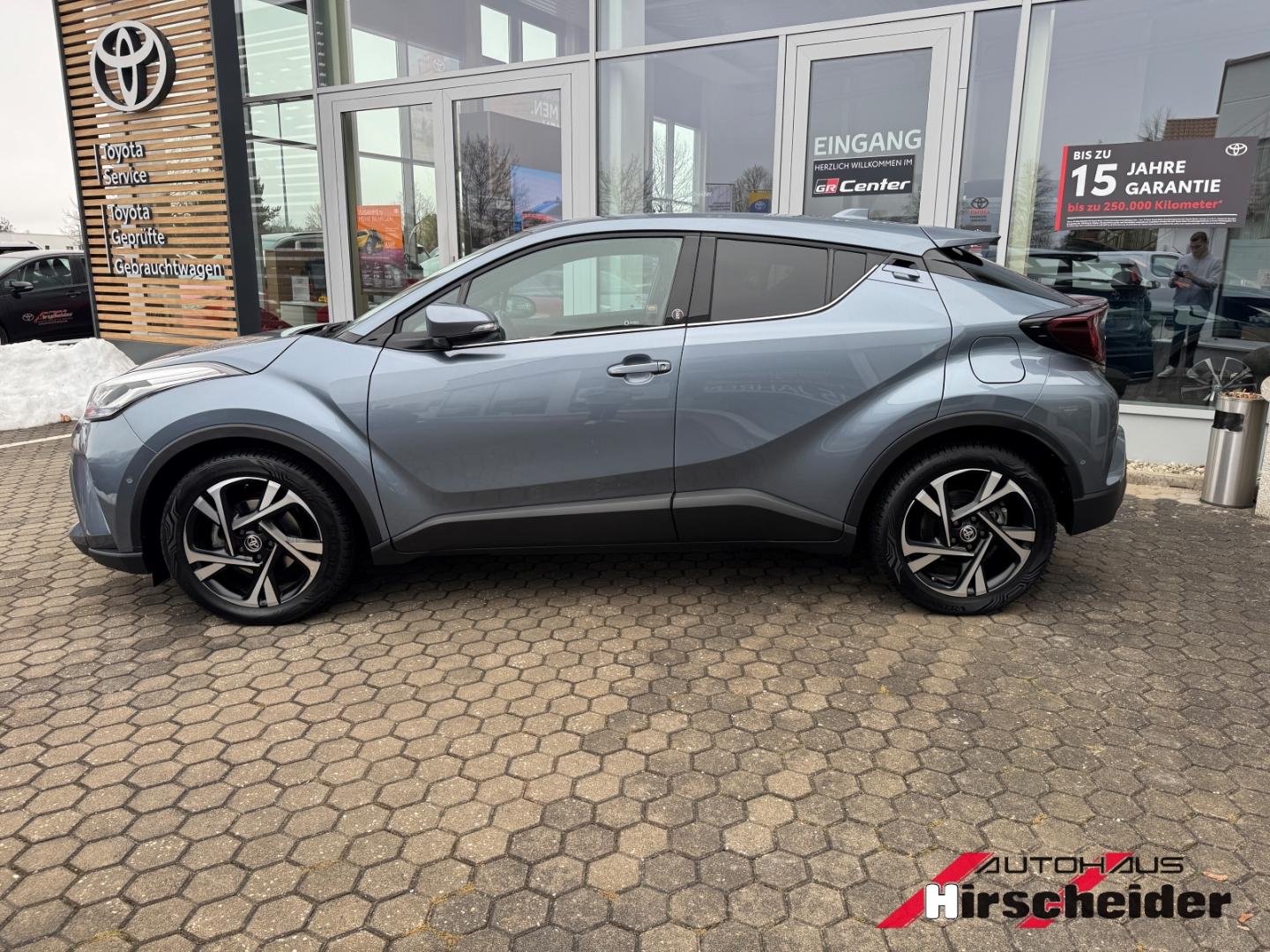 Toyota C-HR Hybride Team D