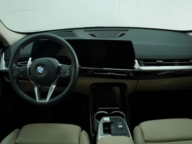BMW X1 xDrive23d xLine PGSD.AHK.SPORTSITZE.HUD.NAVI
