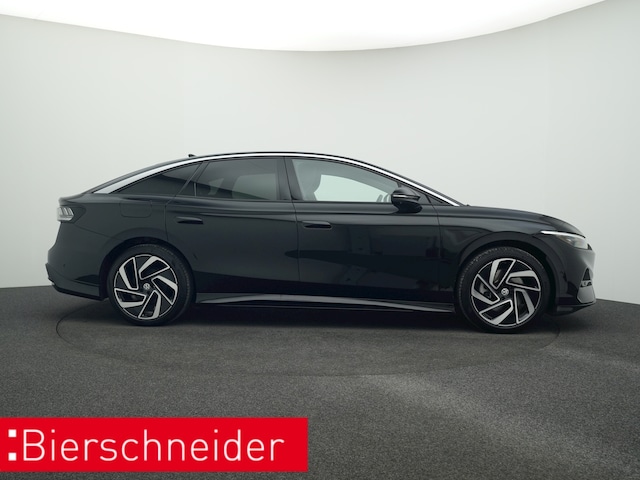 Volkswagen ID.7 IQ.Drive Pro