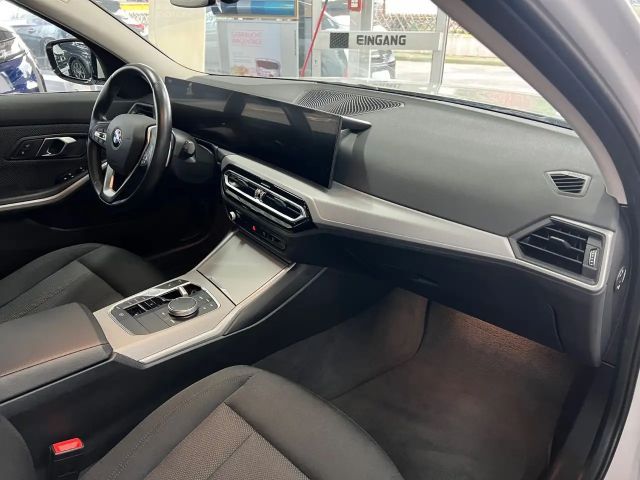 BMW 320 320d Touring xDrive