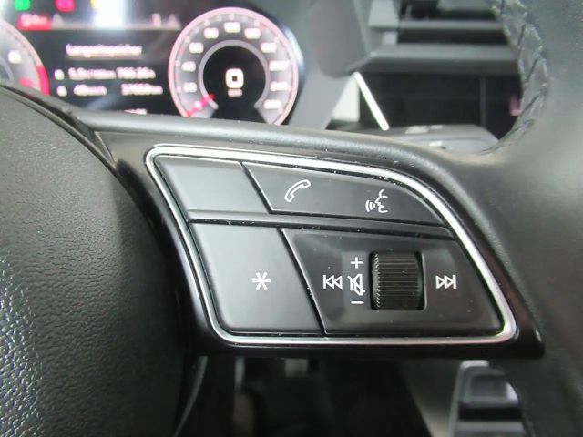 Audi A3 30 TFSI Sedan