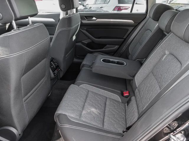 Volkswagen Passat 1.5 TSI Business DSG Variant