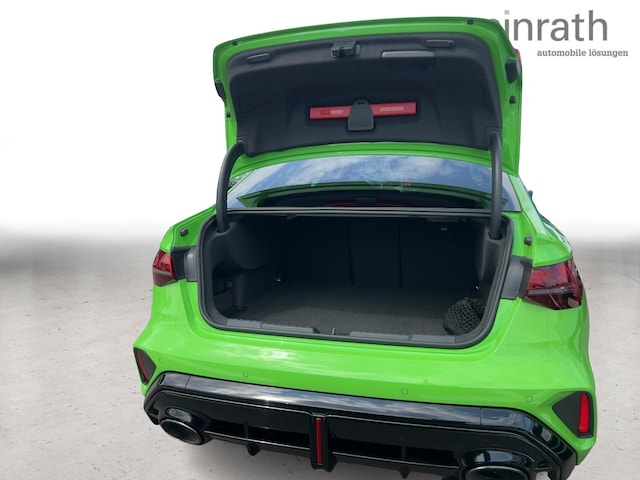 Audi RS3 Quattro S-Tronic Sedan