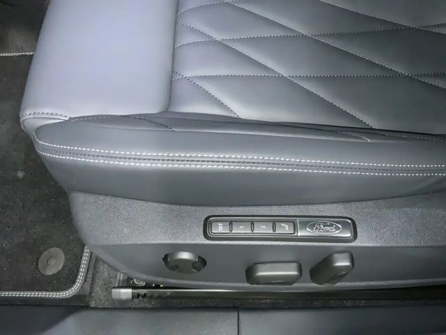 Ford Capri Extended range Premium RWD