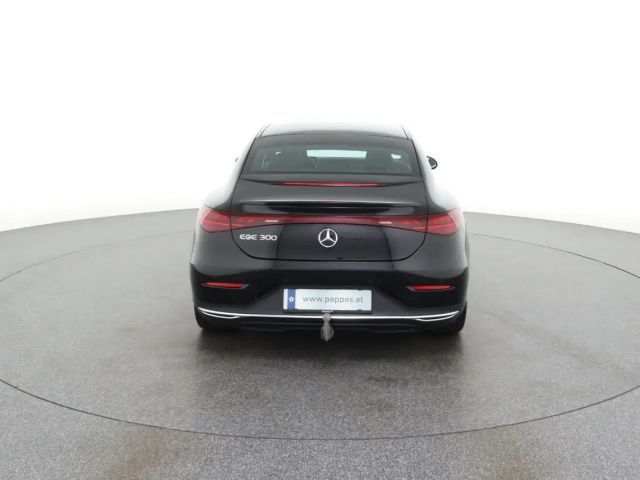 Mercedes-Benz EQE 300 Sedan