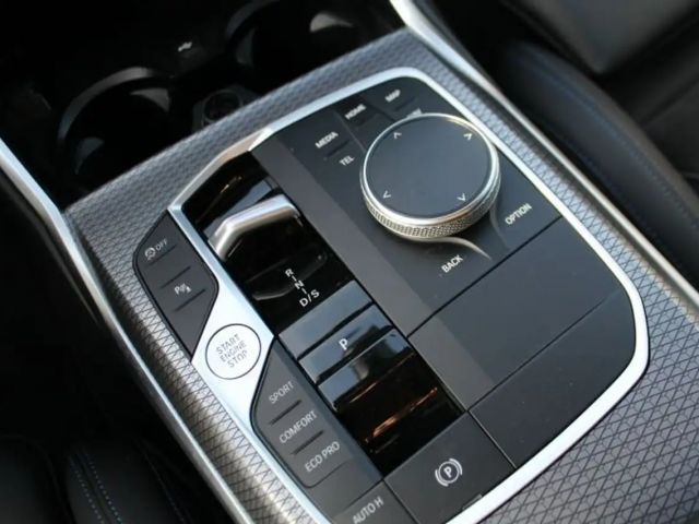 BMW 320 320d M-Sport Sedan xDrive