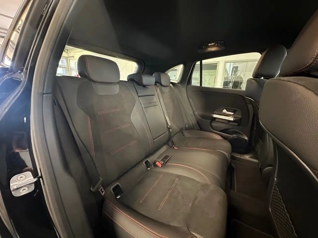 Mercedes-Benz EQA 350 4MATIC AMG Line