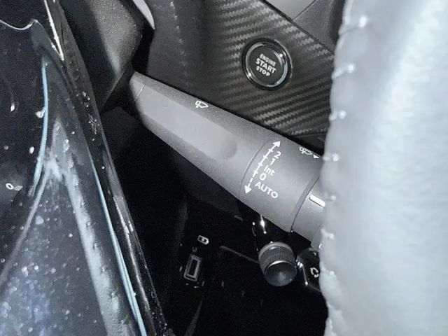 Peugeot 208 Allure Pack PureTech