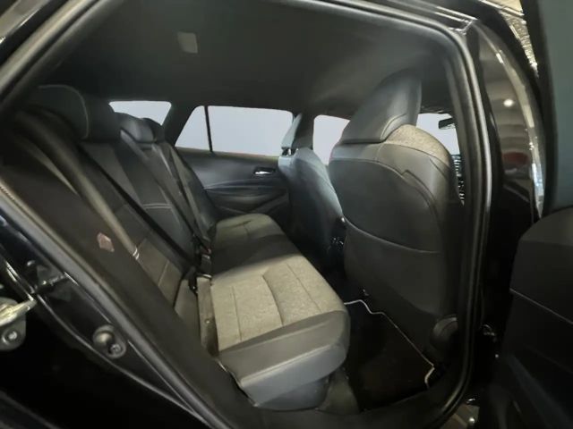 Toyota Corolla Hybride Team D