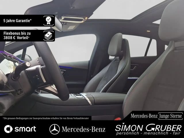 Mercedes-Benz EQE 350 4MATIC AMG Line Sedan