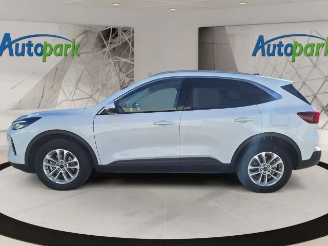 Ford Kuga AWD Hybrid Titanium