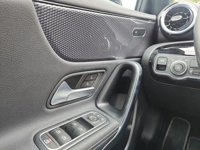 Mercedes-Benz A 200 Progressive