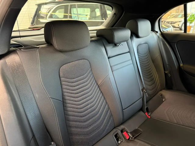 Mercedes-Benz A 200 Progressive