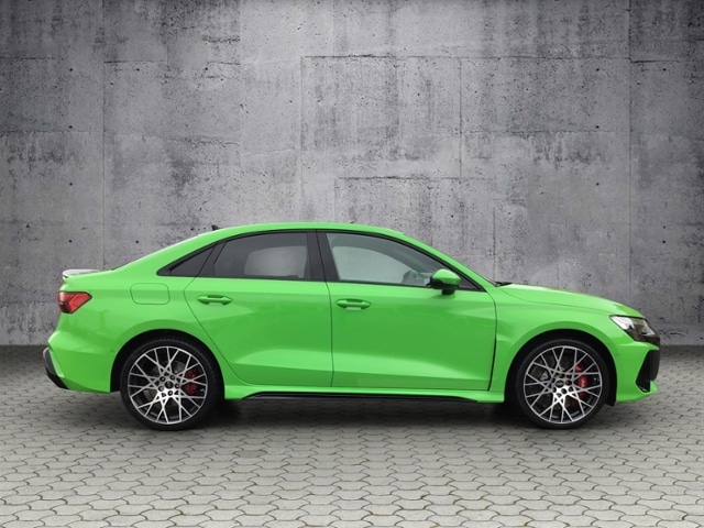 Audi RS3 Quattro S-Tronic Sedan