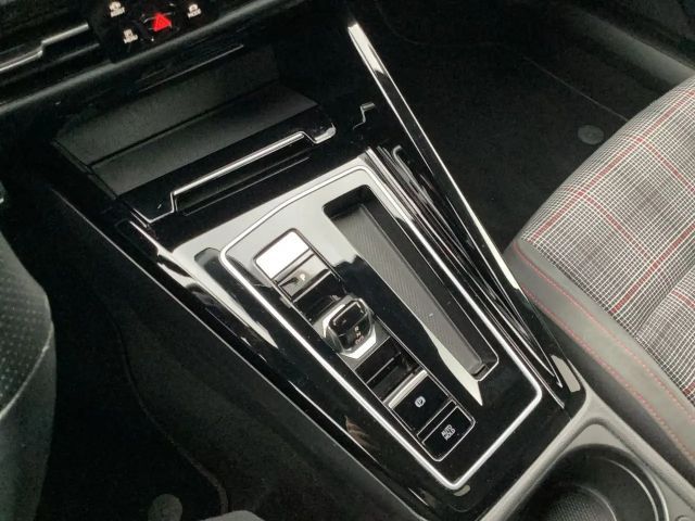 Volkswagen Golf DSG GTI