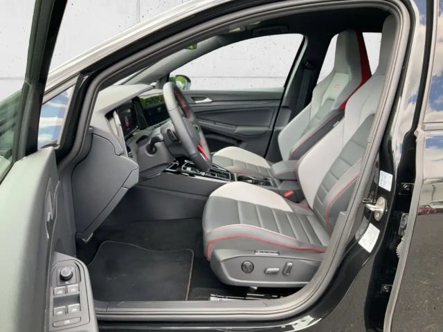 Volkswagen Golf 2.0 TSI Golf VIII