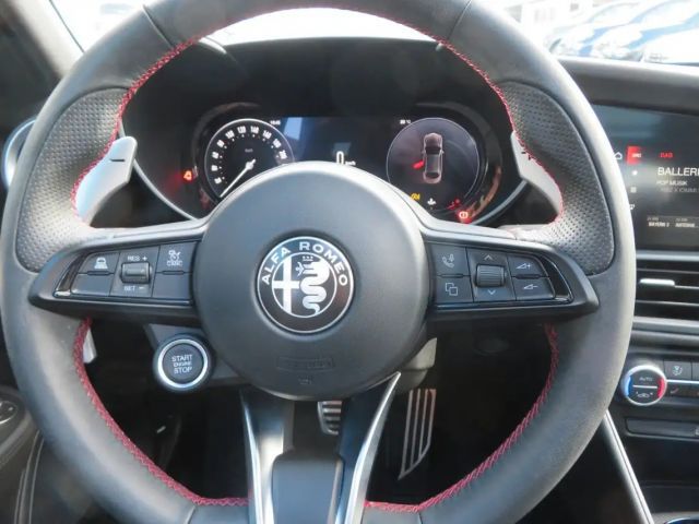 Alfa Romeo Giulia Q4