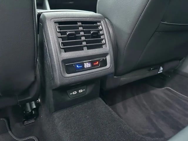 Volkswagen Golf 2.0 TDI DSG Golf VIII Variant