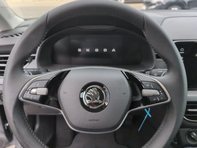 Skoda Kamiq Essence TSI